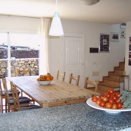 Casa Oscar Roque
